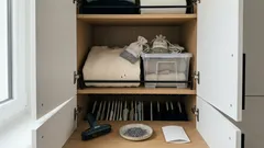 Kleidermotten im Schrank: Was wirklich gegen Larven hilft – ohne Chemiekeule