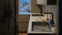 Abfluss verstopft? Diese Hausmittel helfen oft schnell – und wann du besser den Profi holst